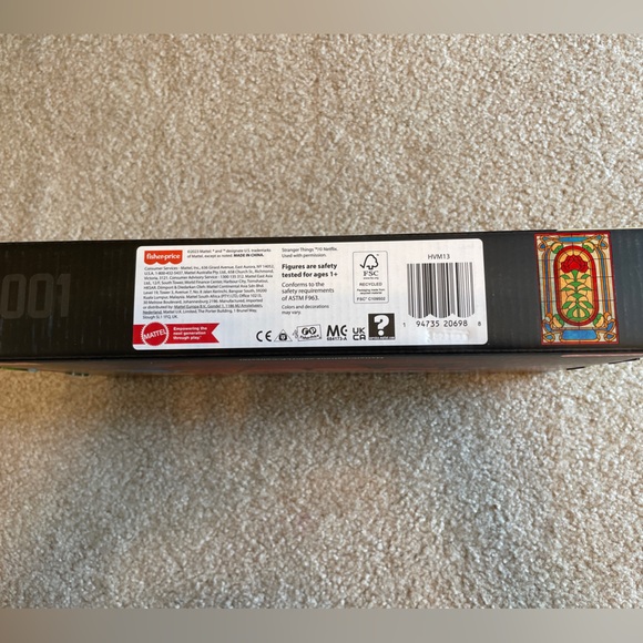 Stranger things collectors set “max’s song” - Picture 4 of 4